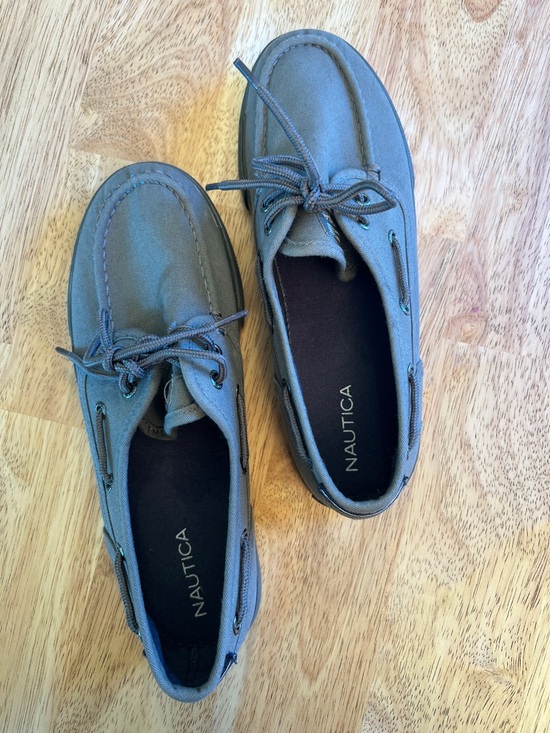 Nautica Shoes - Nautica Spinnaker Youth Gray Boat Shoes US size 5 or EU 37